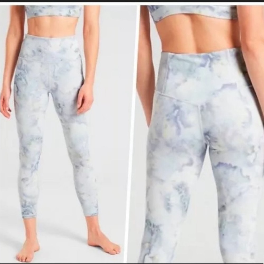 Athleta Elation Snow Dye 7/8 Tight Womens Medium Leggings